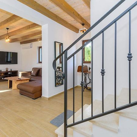 Villa David - Luxurious Secluded Villa With A Heated Pool Butkovići Exteriör bild