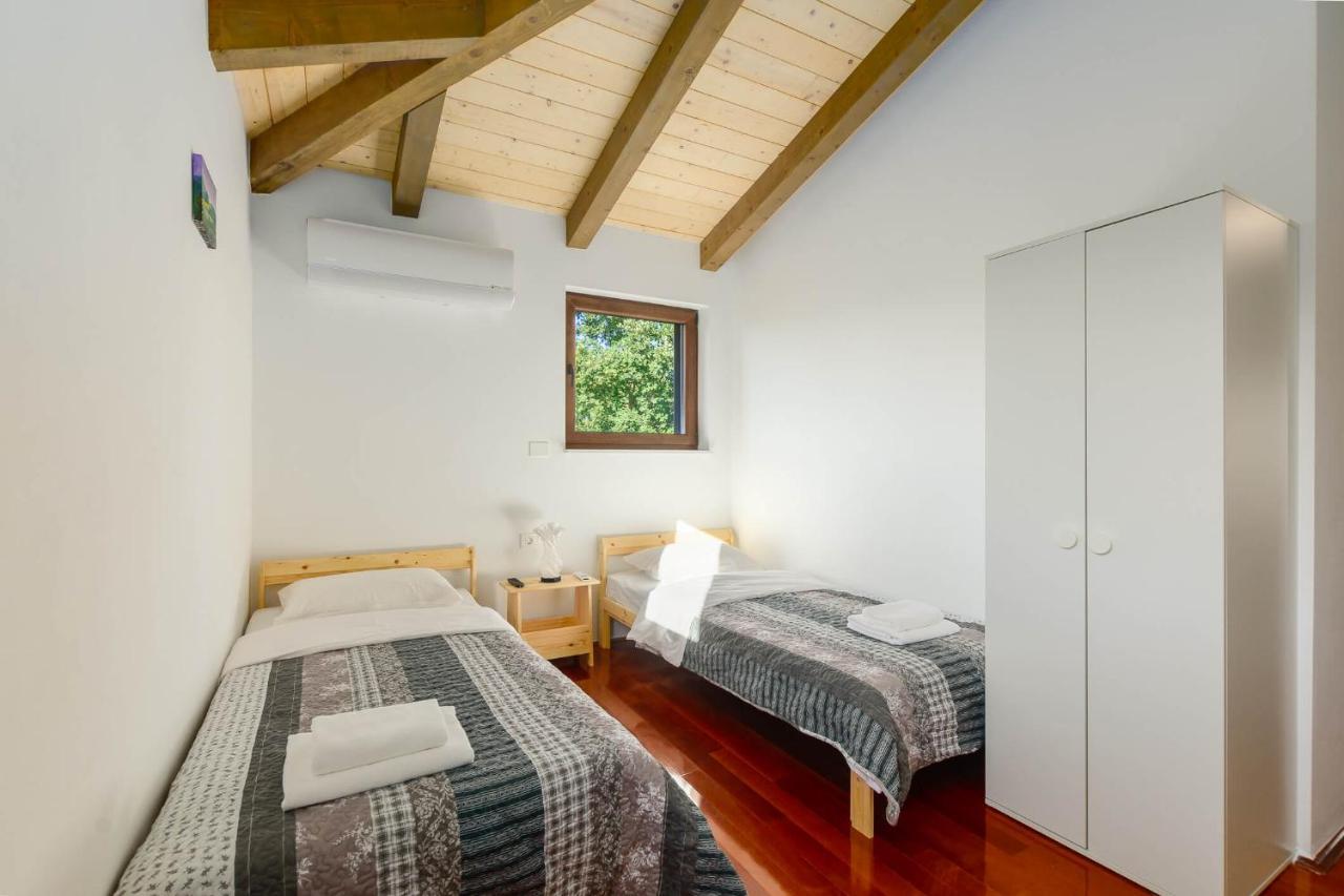 Villa David - Luxurious Secluded Villa With A Heated Pool Butkovići Exteriör bild